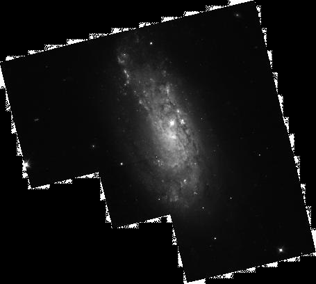 HST NGC 6207